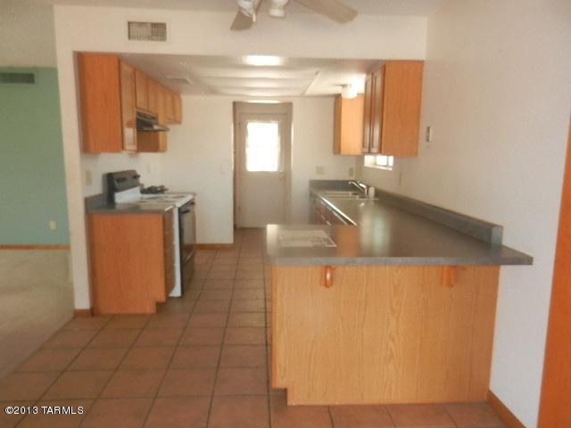 9609 E 3rd St, Tucson, AZ 85748 photo 8