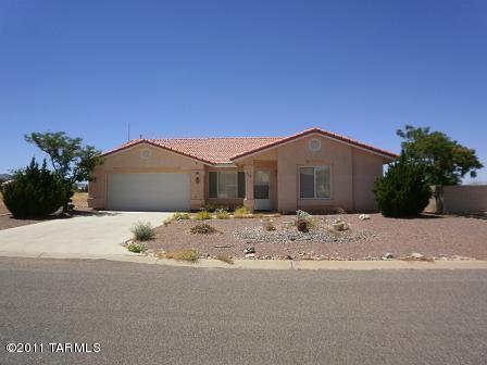 909 E Saguaro Dr, Pearce, AZ 85625 photo 1