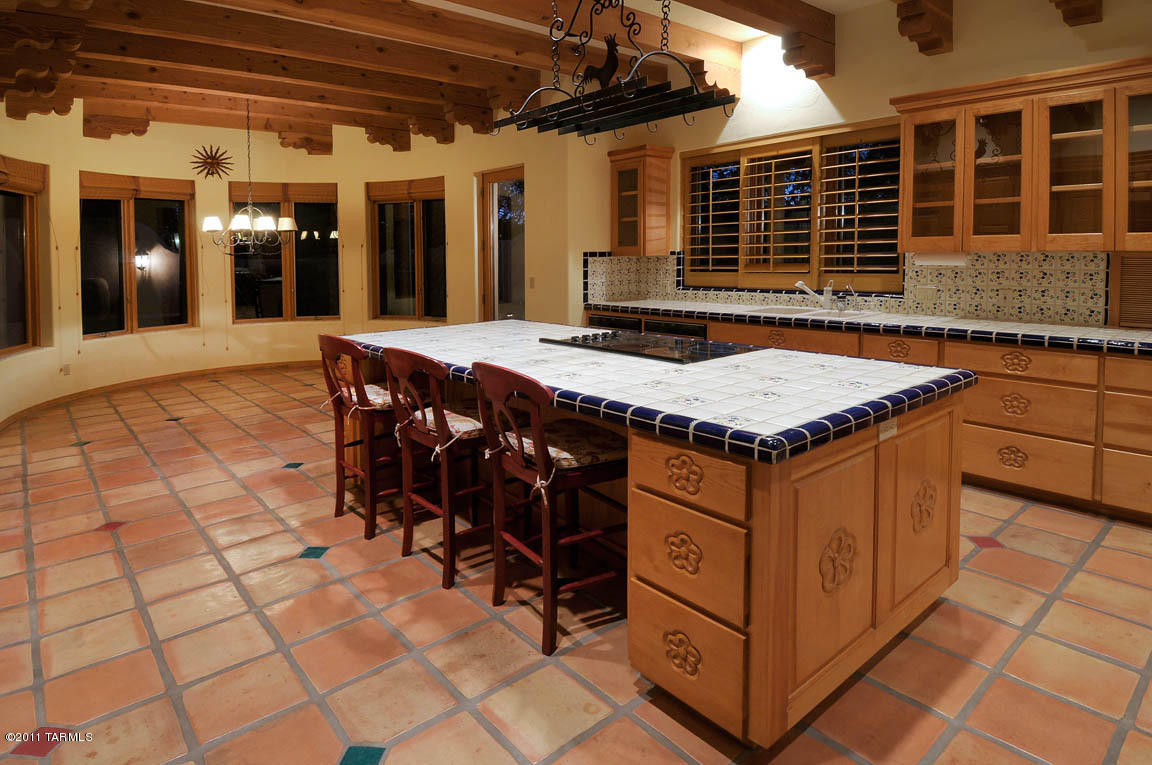7200 E Desert Moon Loop, Tucson, AZ 85750 photo 9