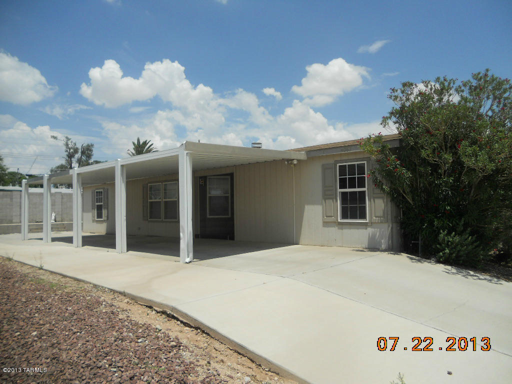 4087 E Spring Water Dr, Tucson, AZ 85706 photo 2