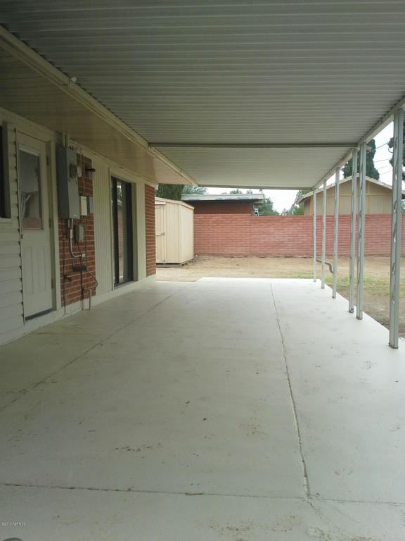 8137 E Baker Dr, Tucson, AZ 85710 photo 32