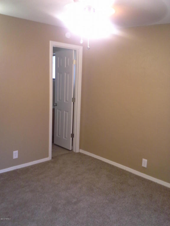 8137 E Baker Dr, Tucson, AZ 85710 photo 13