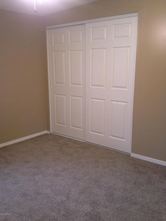 8137 E Baker Dr, Tucson, AZ 85710 photo 10