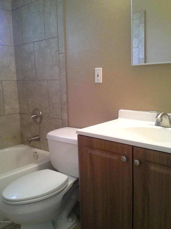 8137 E Baker Dr, Tucson, AZ 85710 photo 9