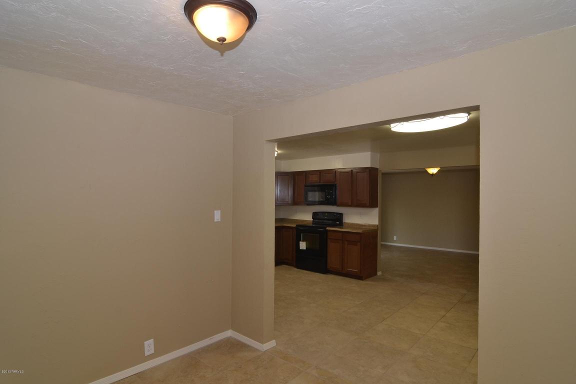 7322 E 19th St, Tucson, AZ 85701 photo 4