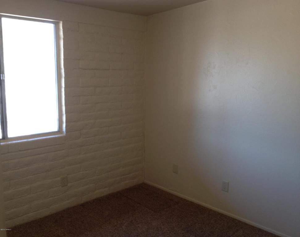 7611 E Apple Tree Dr, Tucson, AZ 85730 photo 9