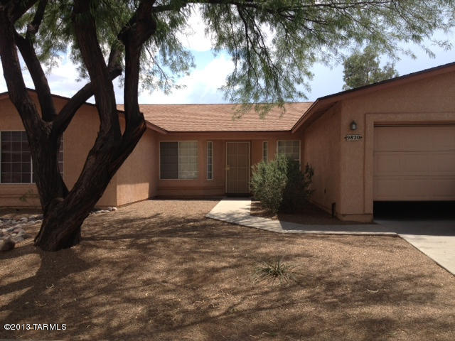 9820 E Bennett Dr, Tucson, AZ 85747 photo 1