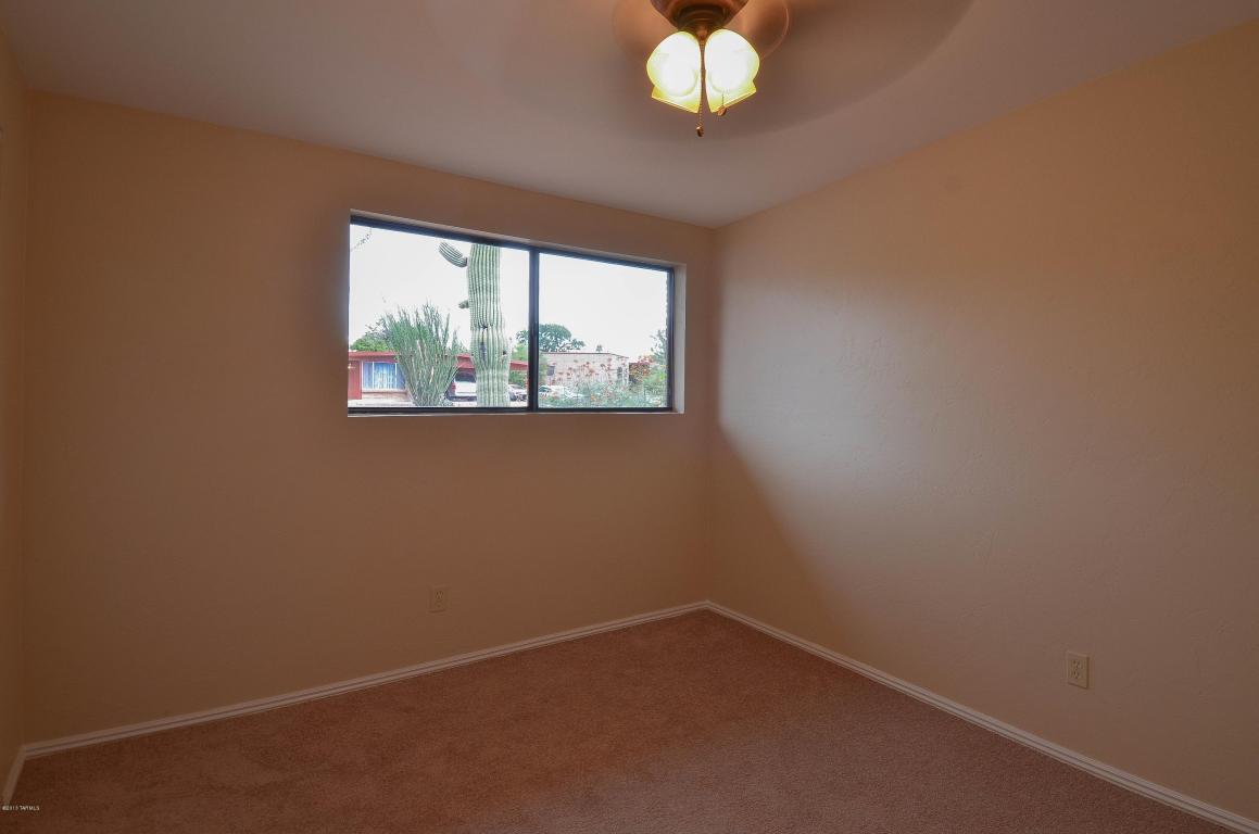 8970 E Millett Dr, Tucson, AZ 85710 photo 12