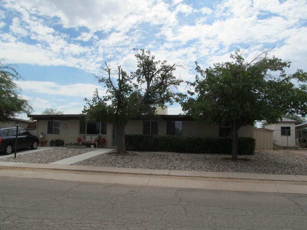 7612 E Persimmon Dr, Tucson, AZ 85730 photo 1