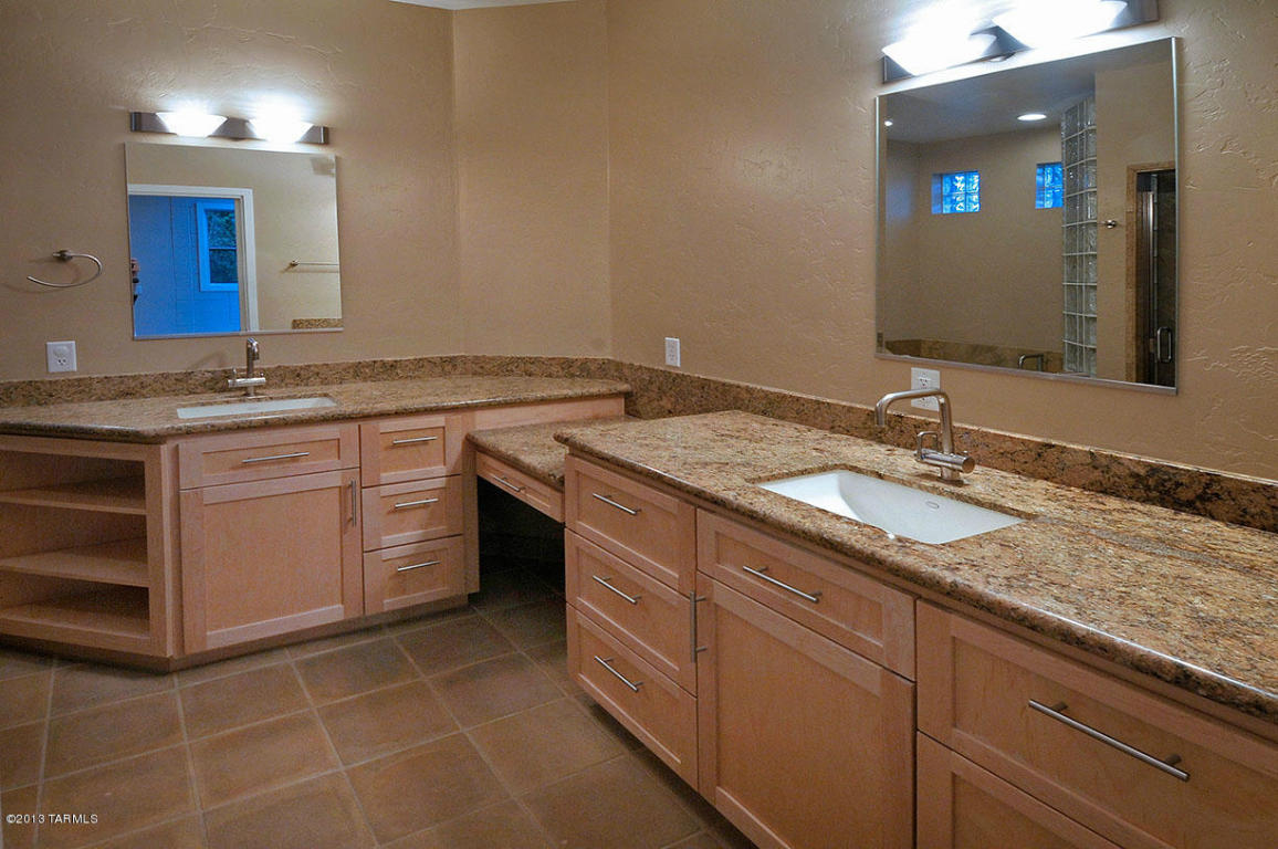 2002 E 3rd St, Tucson, AZ 85719 photo 25
