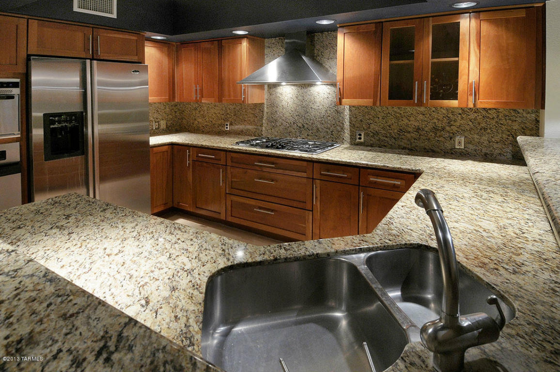 2002 E 3rd St, Tucson, AZ 85719 photo 6
