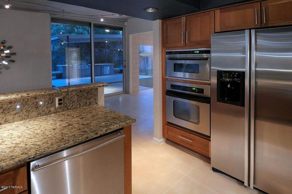 2002 E 3rd St, Tucson, AZ 85719 photo 7