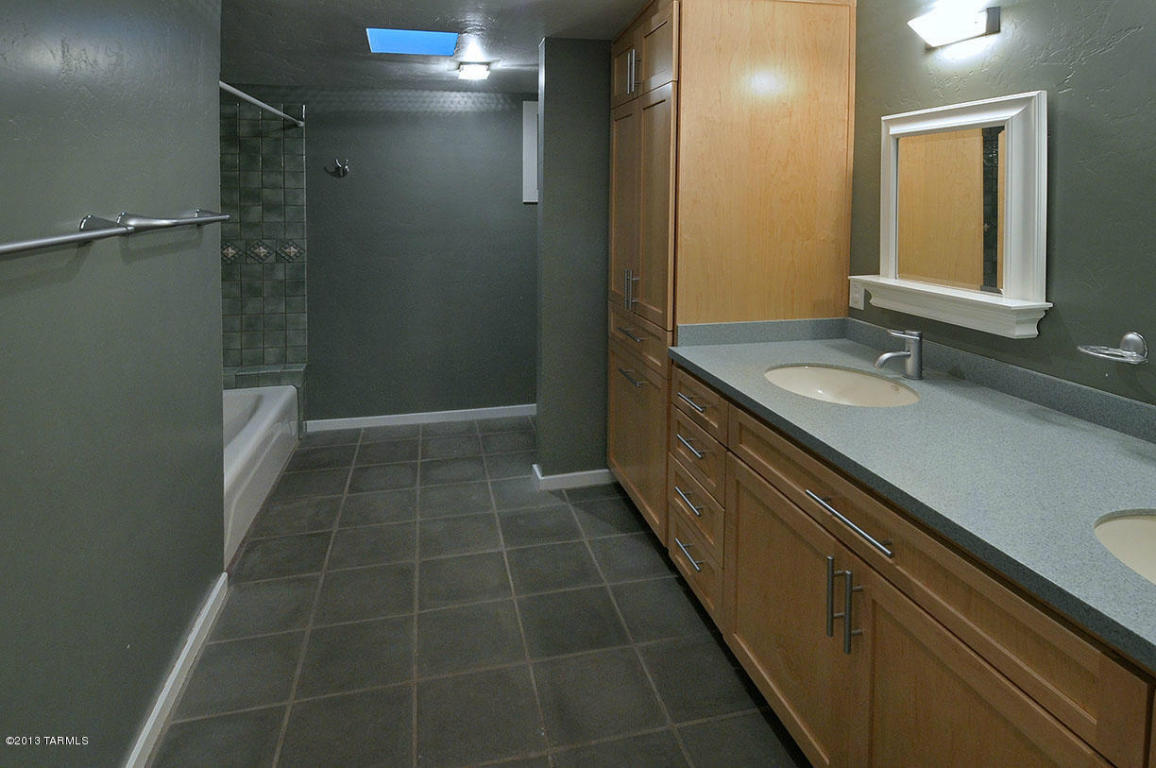 2002 E 3rd St, Tucson, AZ 85719 photo 18