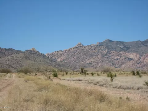 15 W Eagle Wings Rd, Pearce, AZ 85625 photo 1