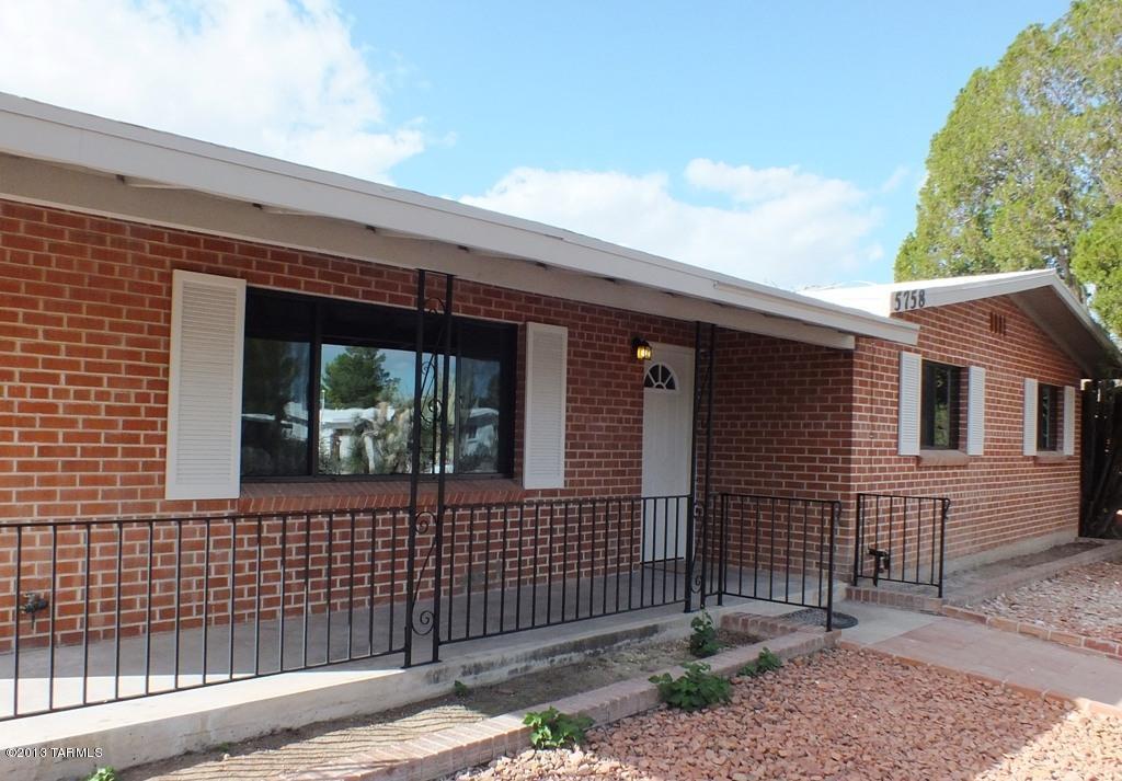 5758 E 4th St, Tucson, AZ 85711 photo 3