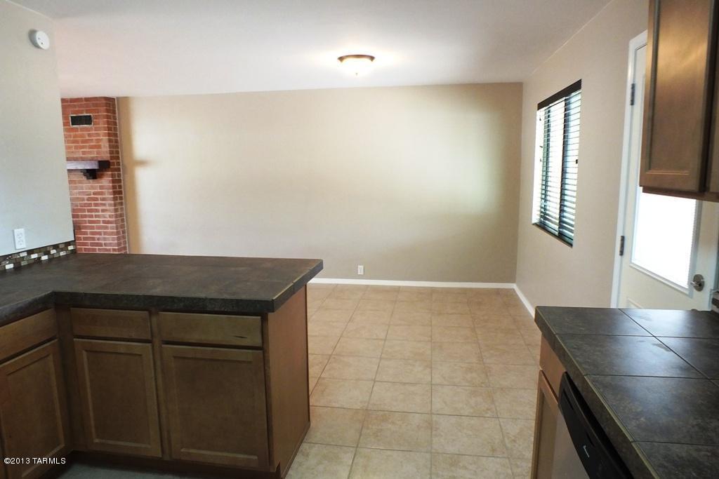 5758 E 4th St, Tucson, AZ 85711 photo 11