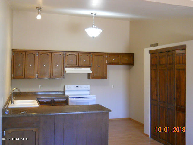 9600 E Vicks Pl, Tucson, AZ 85748 photo 7