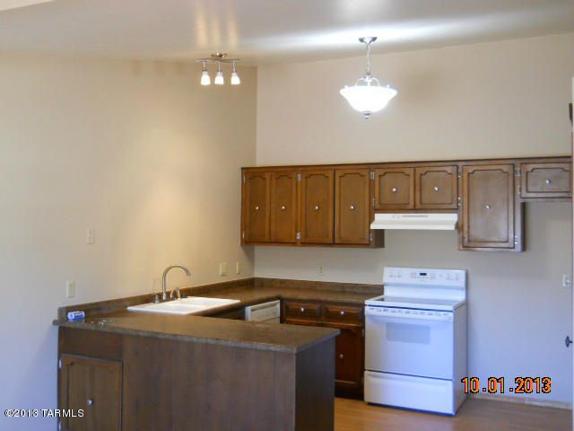 9600 E Vicks Pl, Tucson, AZ 85748 photo 6
