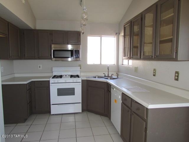 5421 S Wembley Rd, Tucson, AZ 85746 photo 3