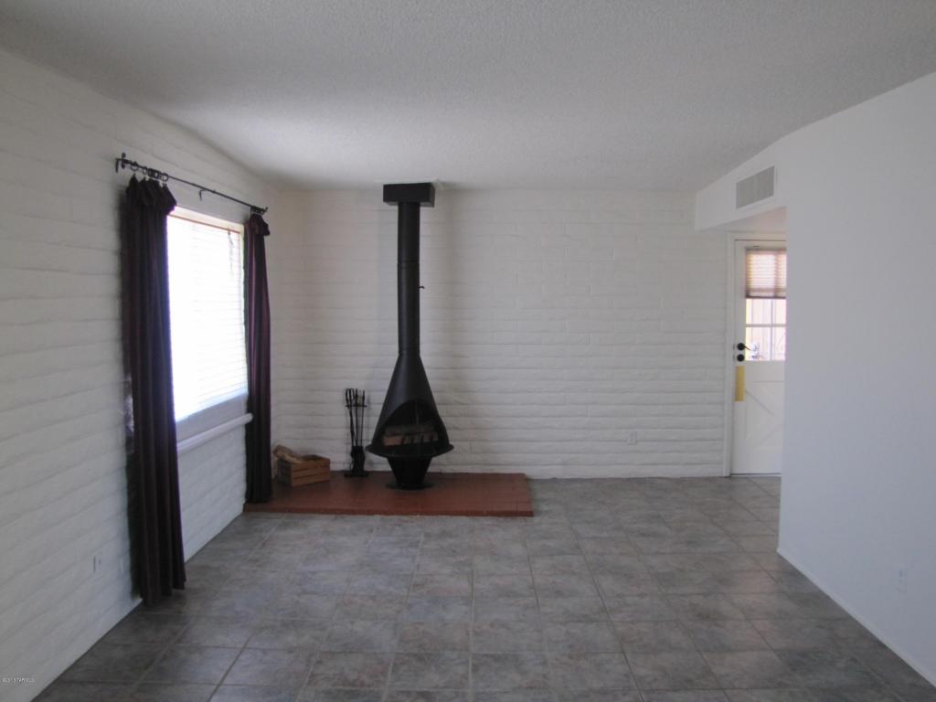 8024 E Beverly St, Tucson, AZ 85710 photo 5