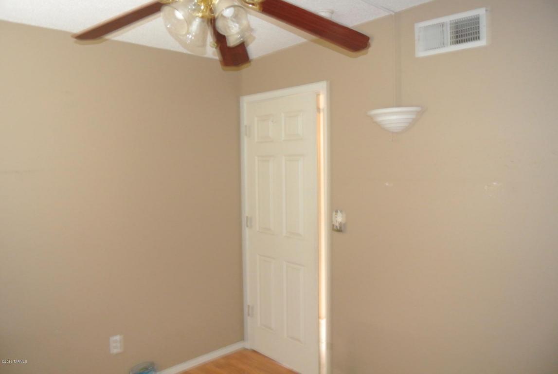 8625 E Ruby Dr, Tucson, AZ 85730 photo 16