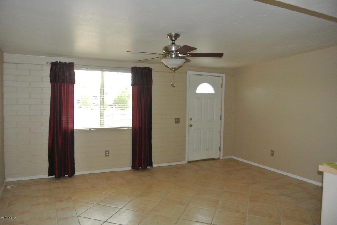 8625 E Ruby Dr, Tucson, AZ 85730 photo 5