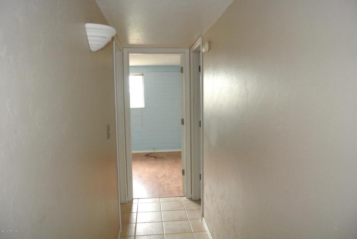 8625 E Ruby Dr, Tucson, AZ 85730 photo 11