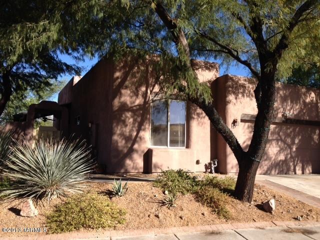 7692 E Palace Park Loop, Tucson, AZ 85710 photo 1