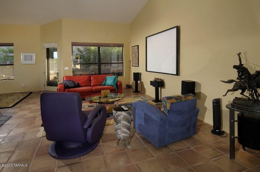 7092 E Chipmunk Ct, Tucson, AZ 85750 photo 3