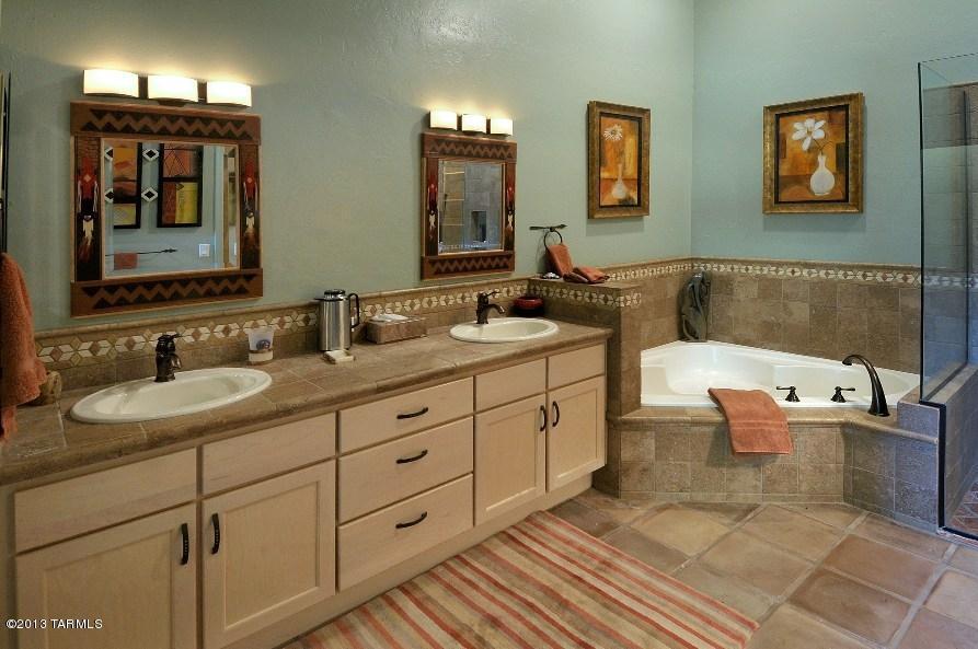7092 E Chipmunk Ct, Tucson, AZ 85750 photo 11