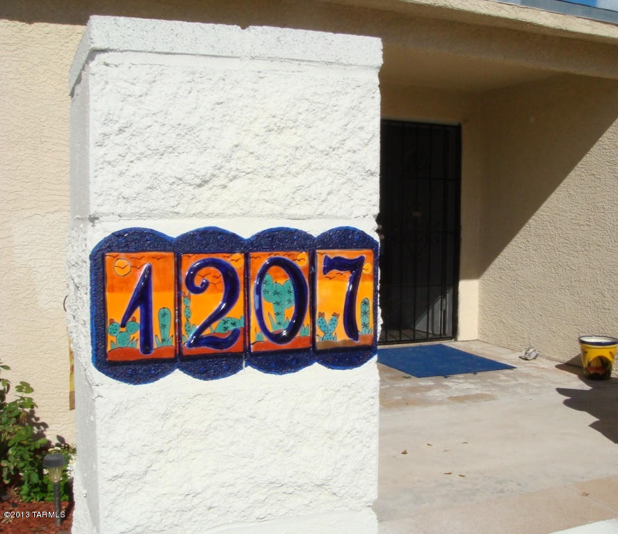 1207 E 33rd St, Tucson, AZ 85713 photo 2
