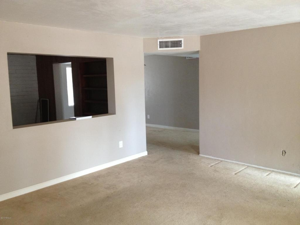 5951 E Sylvane St, Tucson, AZ 85711 photo 5