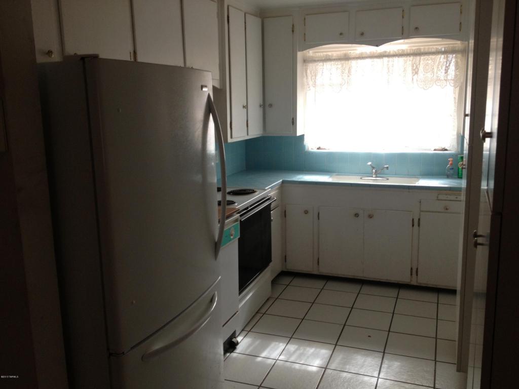 5951 E Sylvane St, Tucson, AZ 85711 photo 7