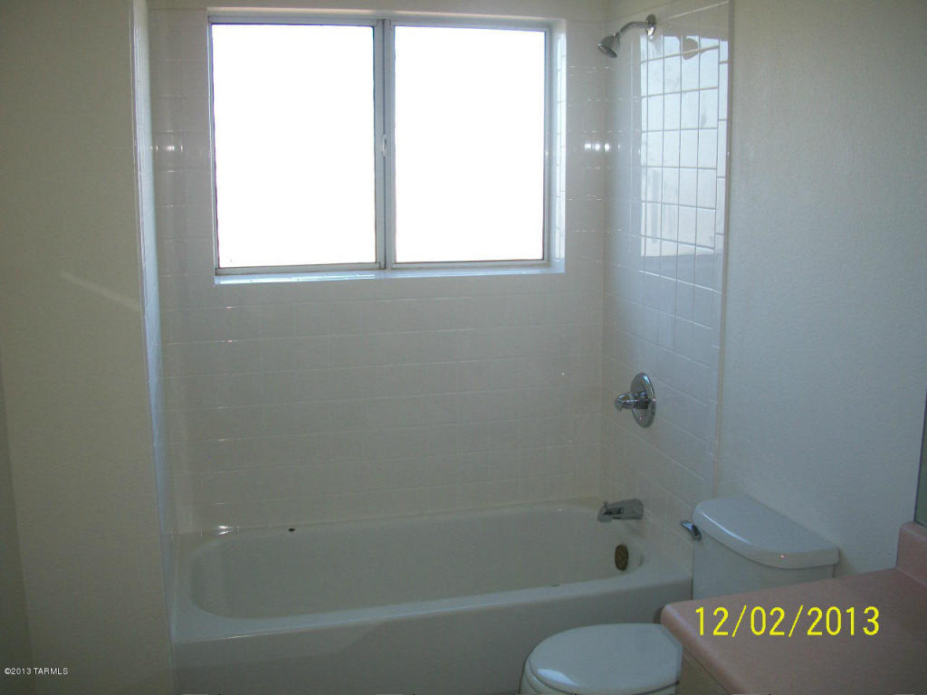 2722 E Calle Bacardi, Vail, AZ 85641 photo 9