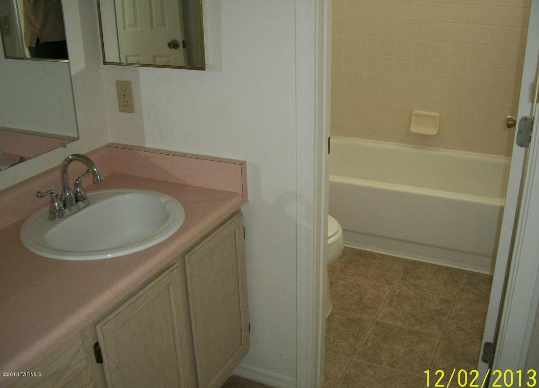 2722 E Calle Bacardi, Vail, AZ 85641 photo 6
