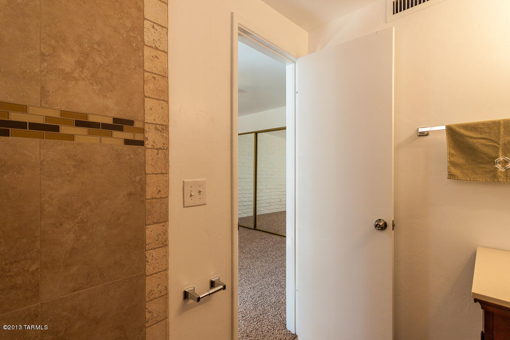 6864 E 45th St, Tucson, AZ 85730 photo 22