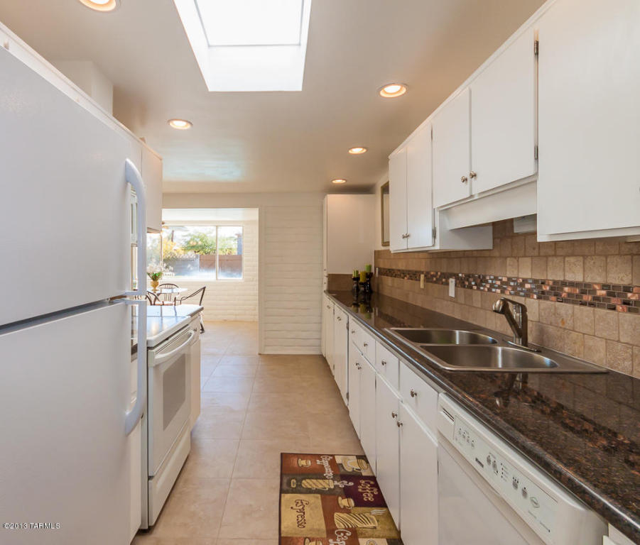 6864 E 45th St, Tucson, AZ 85730 photo 11