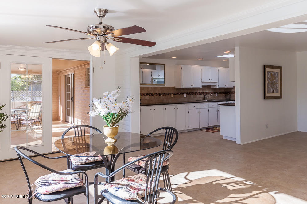 6864 E 45th St, Tucson, AZ 85730 photo 8