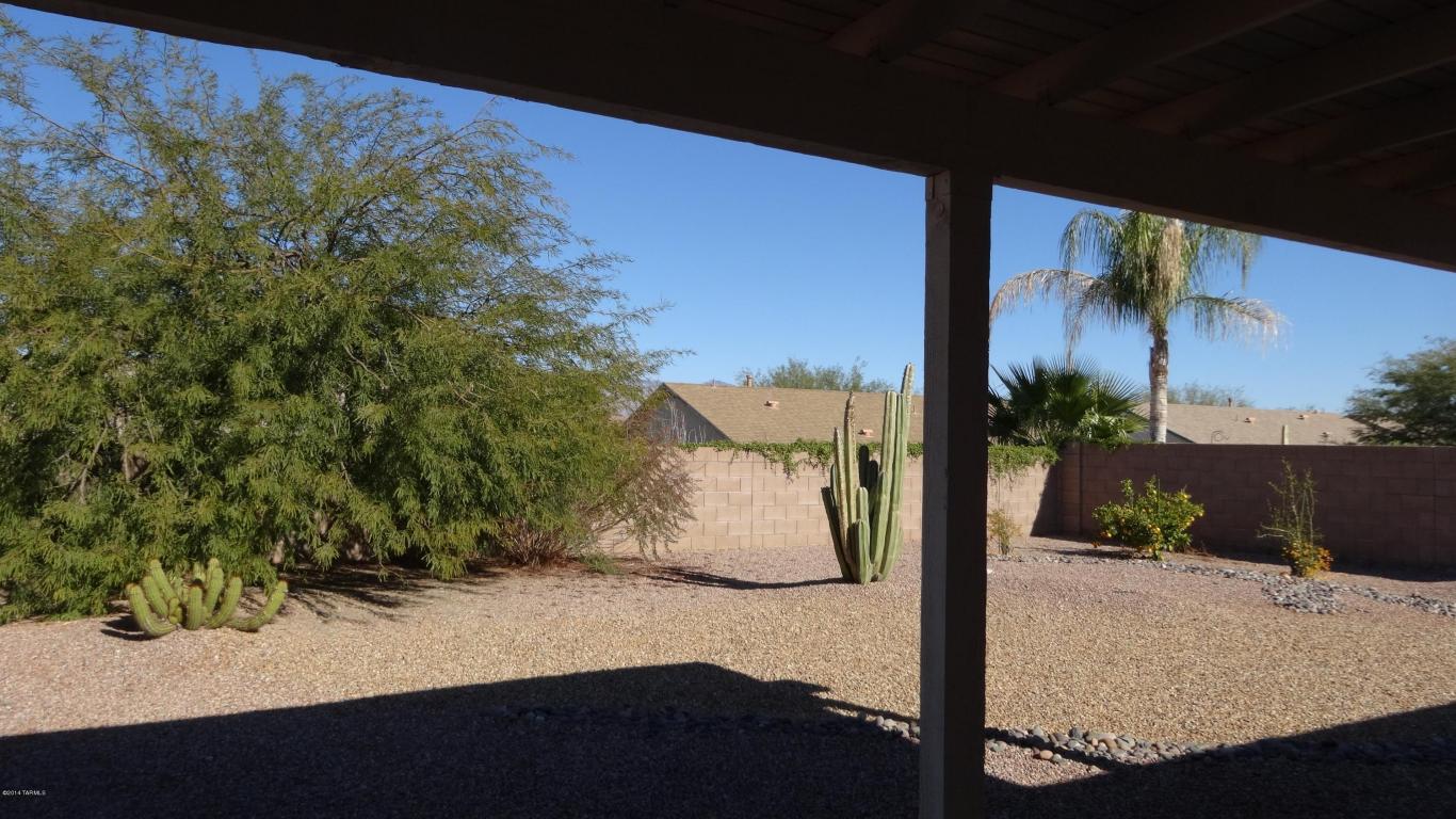 8043 E Ragweed Dr, Tucson, AZ 85710 photo 5