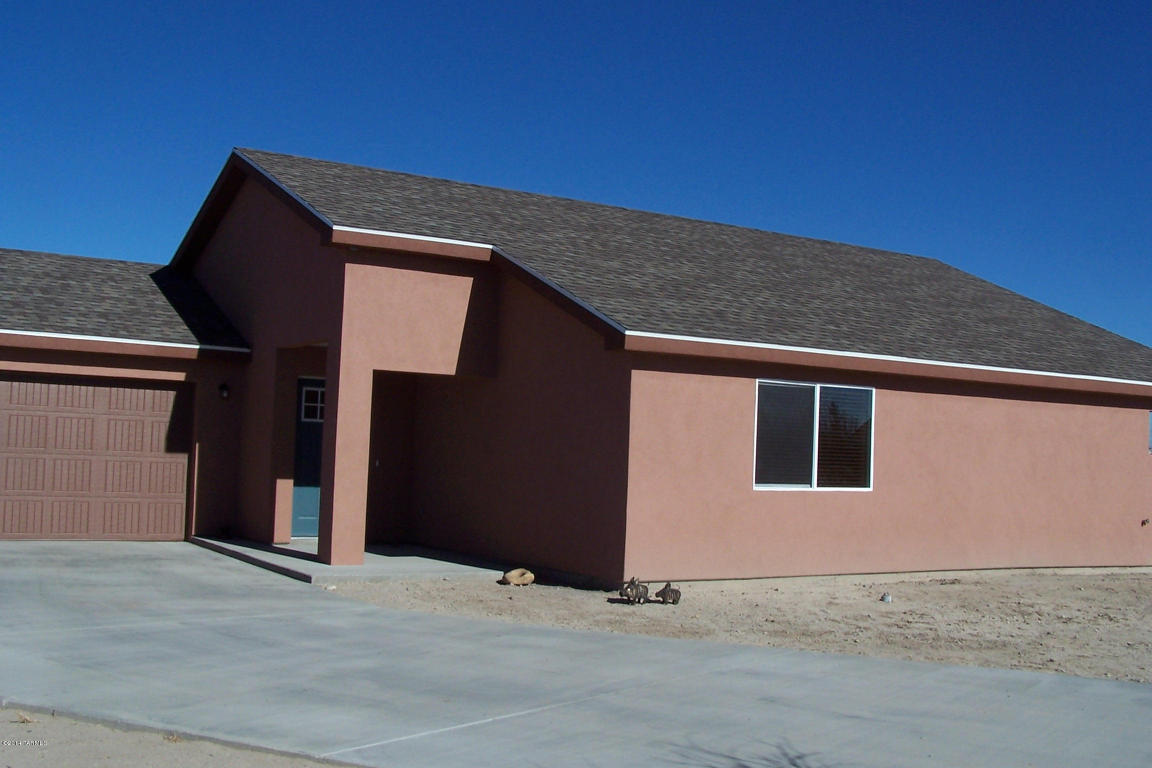 1409 Bobcat Ln, Willcox, AZ 85643 photo 2