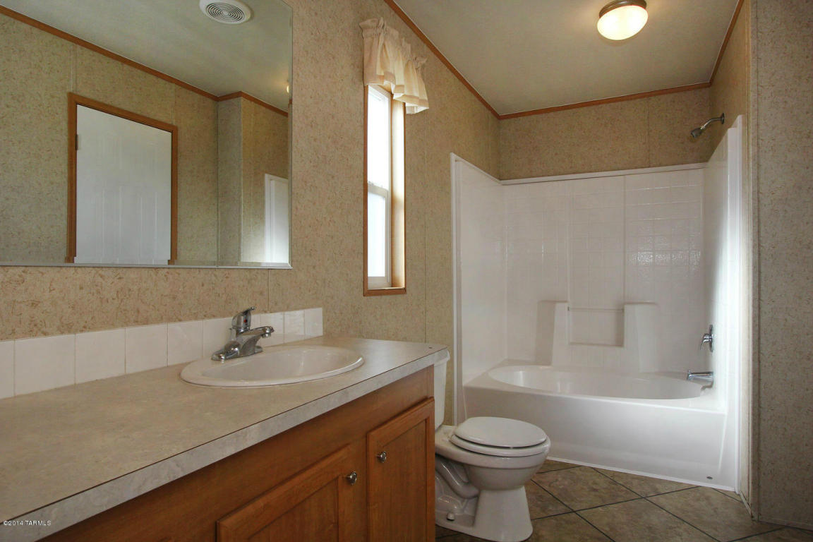 1426 E Ginter Rd, Tucson, AZ 85706 photo 11