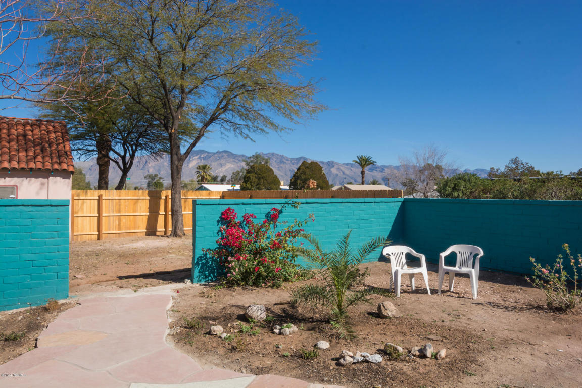 2140 E Spring St, Tucson, AZ 85719 photo 3