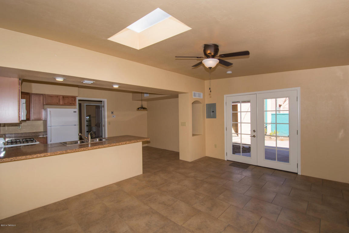 2140 E Spring St, Tucson, AZ 85719 photo 11