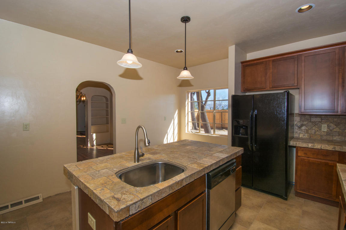 2140 E Spring St, Tucson, AZ 85719 photo 15