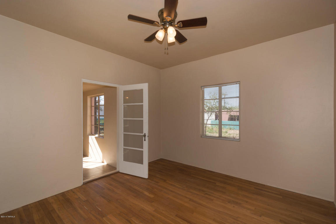 2140 E Spring St, Tucson, AZ 85719 photo 6