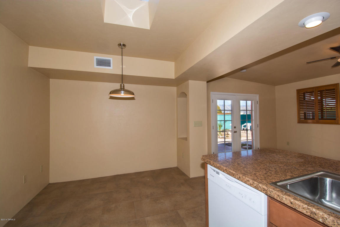 2140 E Spring St, Tucson, AZ 85719 photo 10