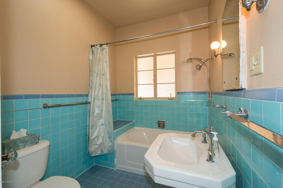 2140 E Spring St, Tucson, AZ 85719 photo 4