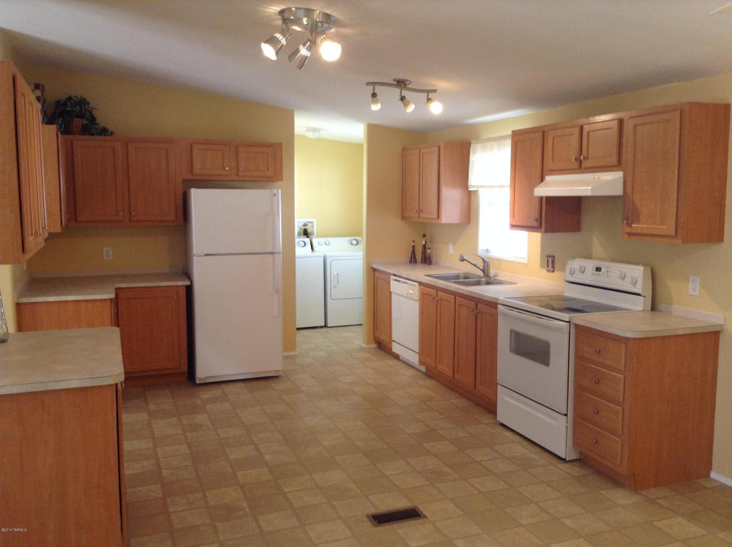 1016 N Douglas Ave, Willcox, AZ 85643 photo 2