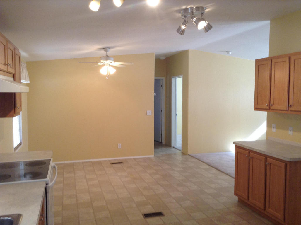 1016 N Douglas Ave, Willcox, AZ 85643 photo 3