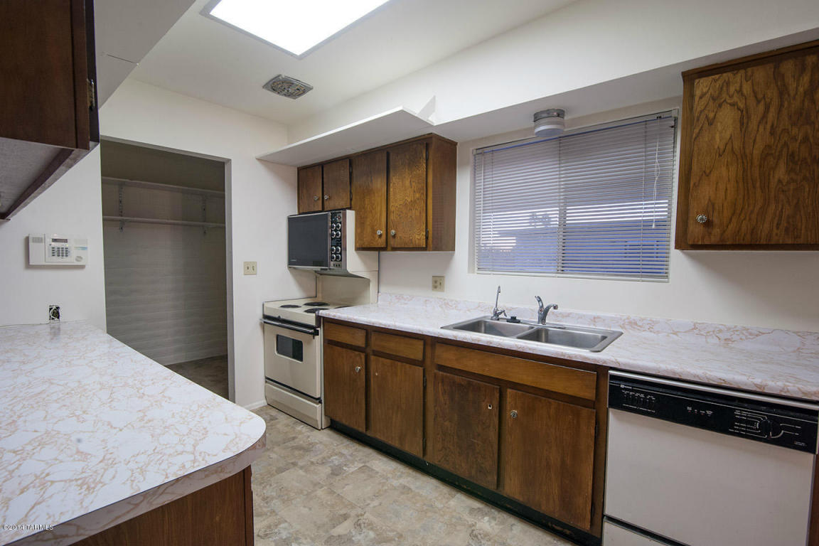 7517 E 38th St, Tucson, AZ 85730 photo 4